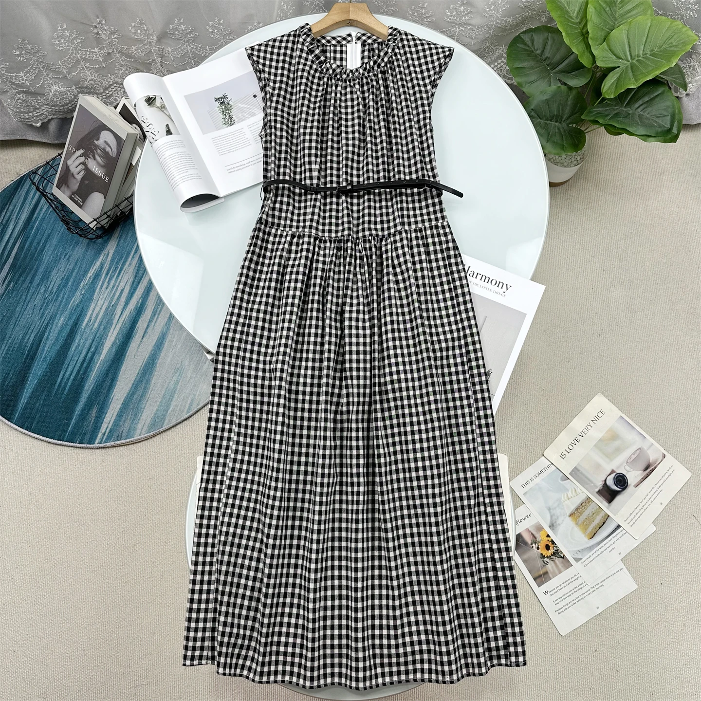 Slimming A-Line Midi Dress with Checkered Black White Miniature Puffy Sleeves Simple Style Cotton Summer Dress for Women
Slimming A-Line Midi Dress with Checkered Black White Miniature Puffy Sleeves Simple Style Cotton Summer Dress for Women