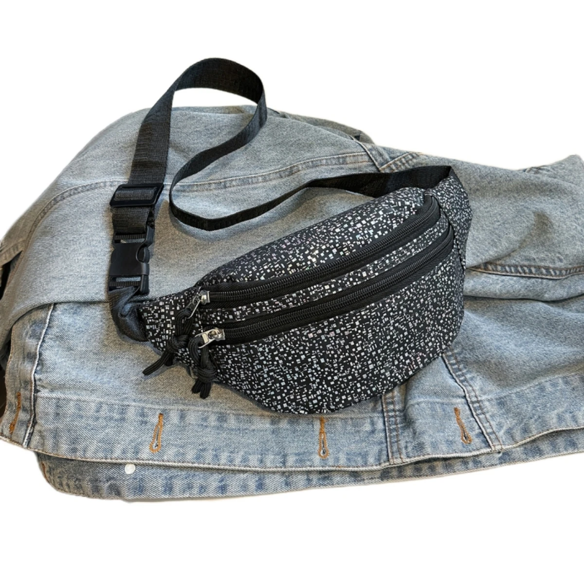 Laser Fanny Pack Shiny Sequin Waist Bag Crossbody Phone Pouch Sparkling Chest Pack Single Shoulder Bag Purse Belt Bag
Laser Fanny Pack Shiny Sequin Waist Bag Crossbody Phone Pouch Sparkling Chest Pack Single Shoulder Bag Purse Belt Bag