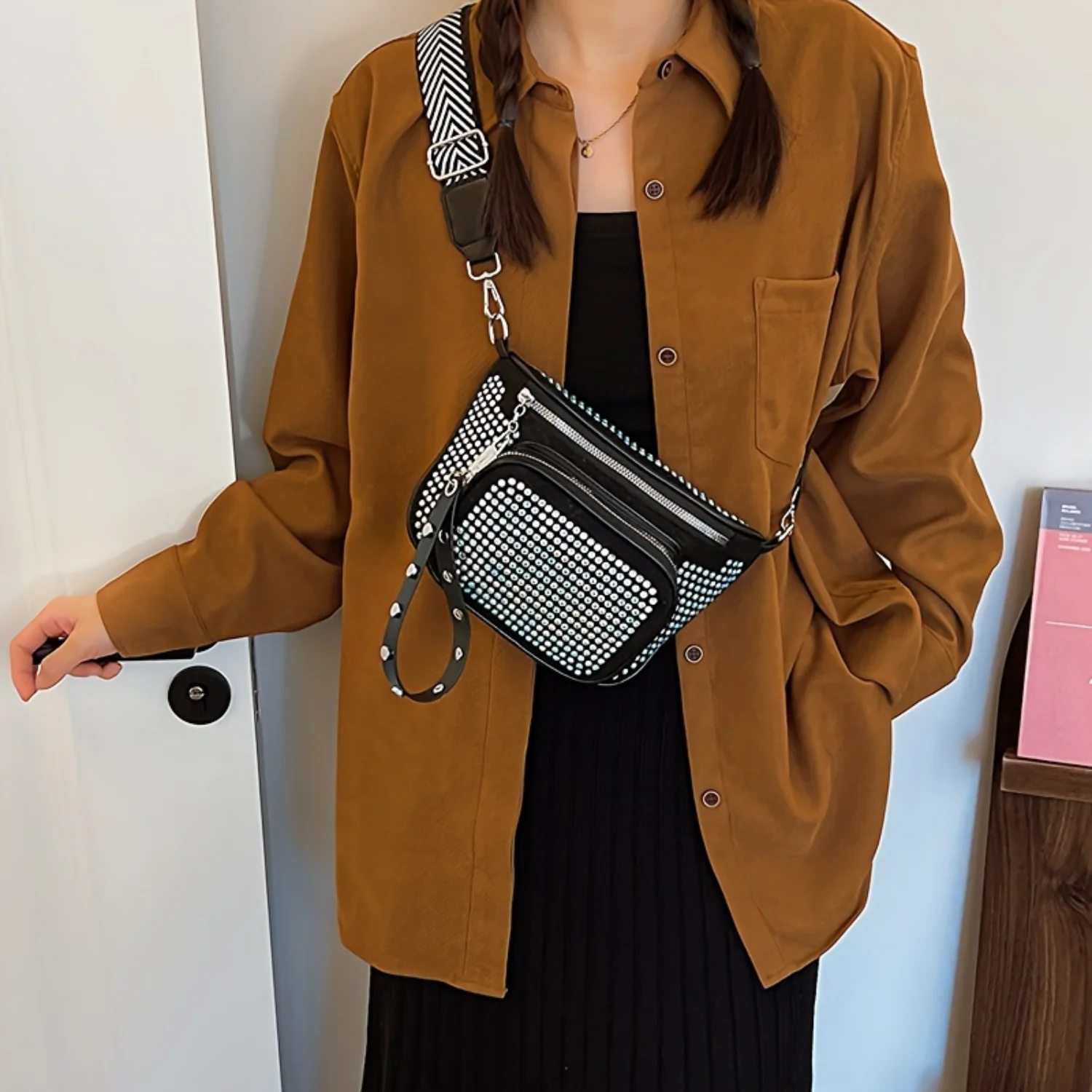 Glamorous Rhinestone Crossbody Bag for Women - Sparkling Street Style with Comfortable Wide Strap, Fashion-Forward Chest Bag for
Glamorous Rhinestone Crossbody Bag for Women - Sparkling Street Style with Comfortable Wide Strap, Fashion-Forward Chest Bag for