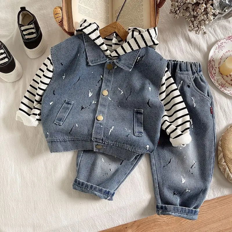 Children's Autumn Fashion Outfit Set New Boy Denim Vest Casual Hooded Sweatshirt Jeans Three Piece Set for Kids
Children's Autumn Fashion Outfit Set New Boy Denim Vest Casual Hooded Sweatshirt Jeans Three Piece Set for Kids