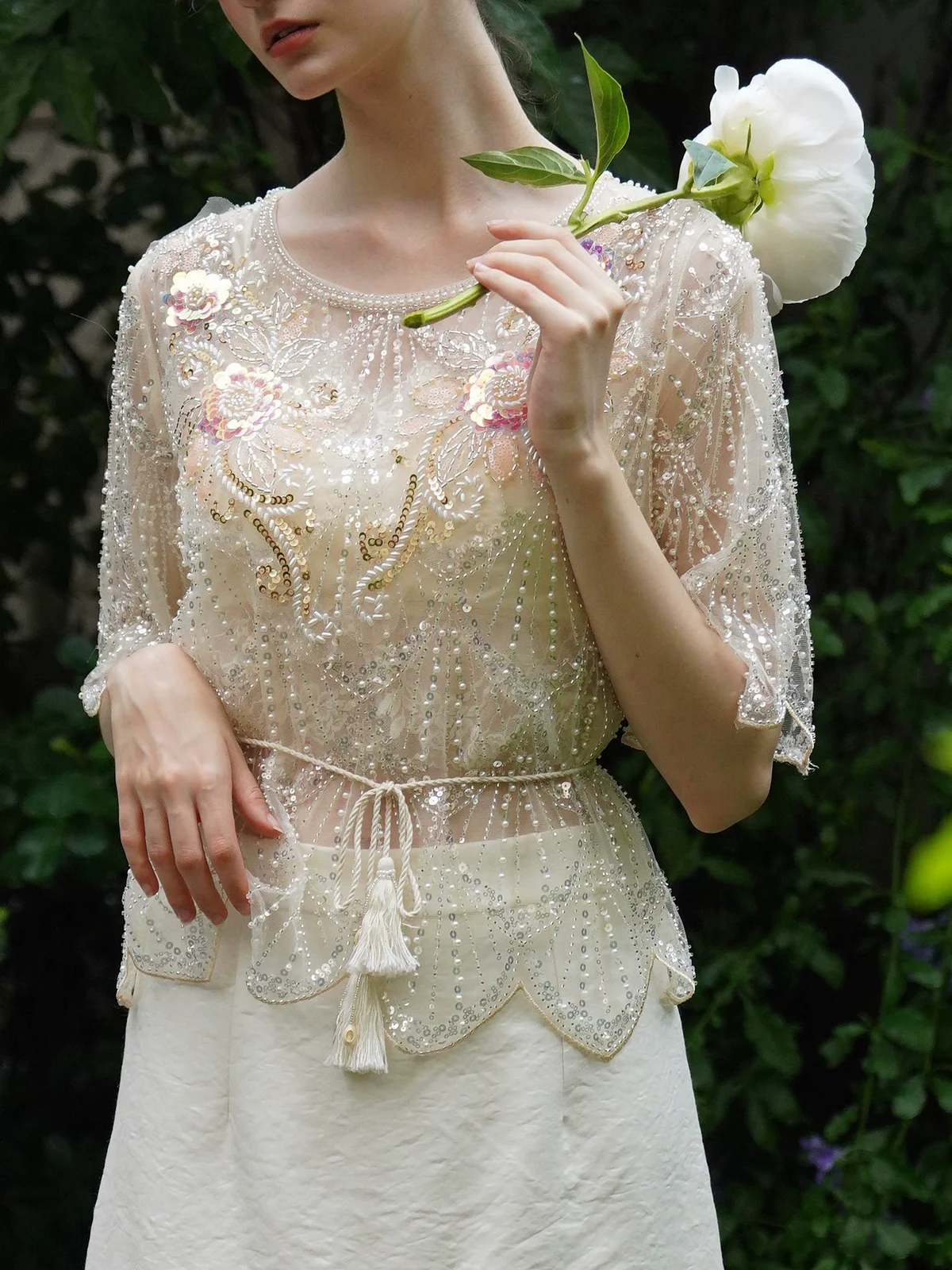 Spring Summer Women Handmade French-style sequin and bead flower, shimmering scales, short sleeve cover-up top Blouse/Shirts
Spring Summer Women Handmade French-style sequin and bead flower, shimmering scales, short sleeve cover-up top Blouse/Shirts