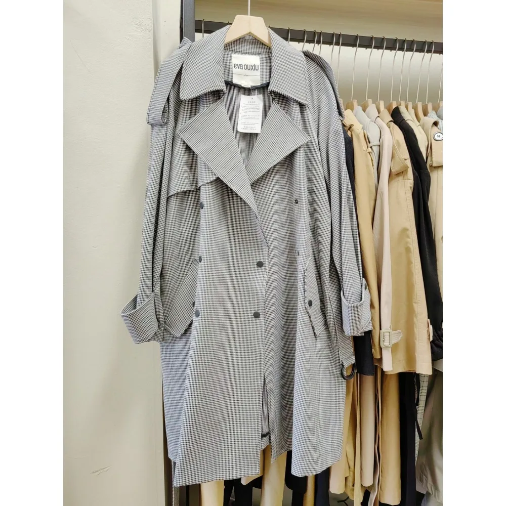 SuperAen Black and White Checkered Long Lace-up Waist Trench for Women Elegant England Style Casual Coats
SuperAen Black and White Checkered Long Lace-up Waist Trench for Women Elegant England Style Casual Coats