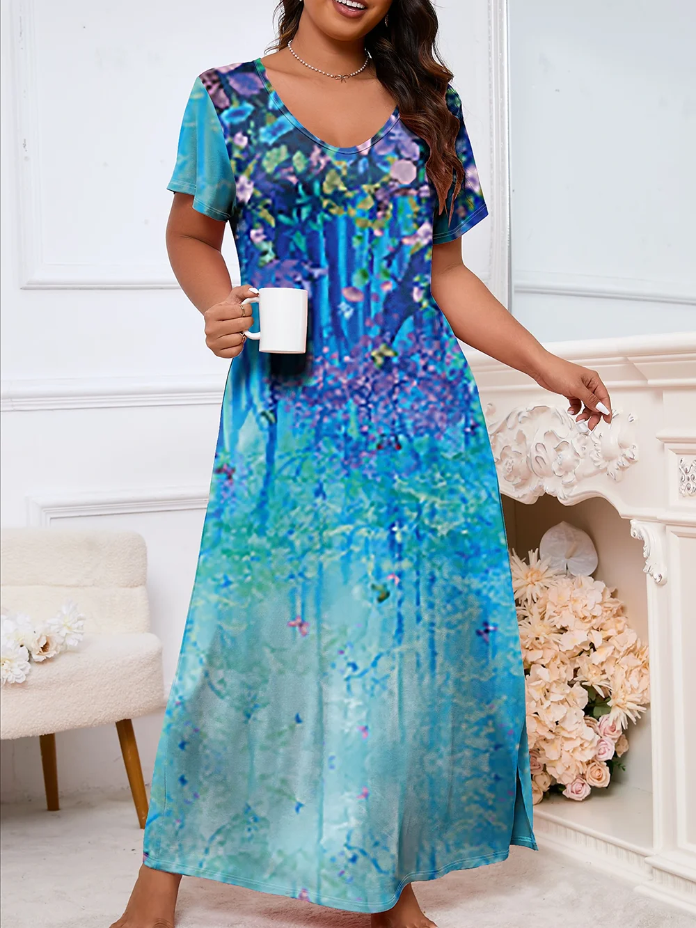 Plus size V-neck maxi dress nightdress
Plus size V-neck maxi dress nightdress