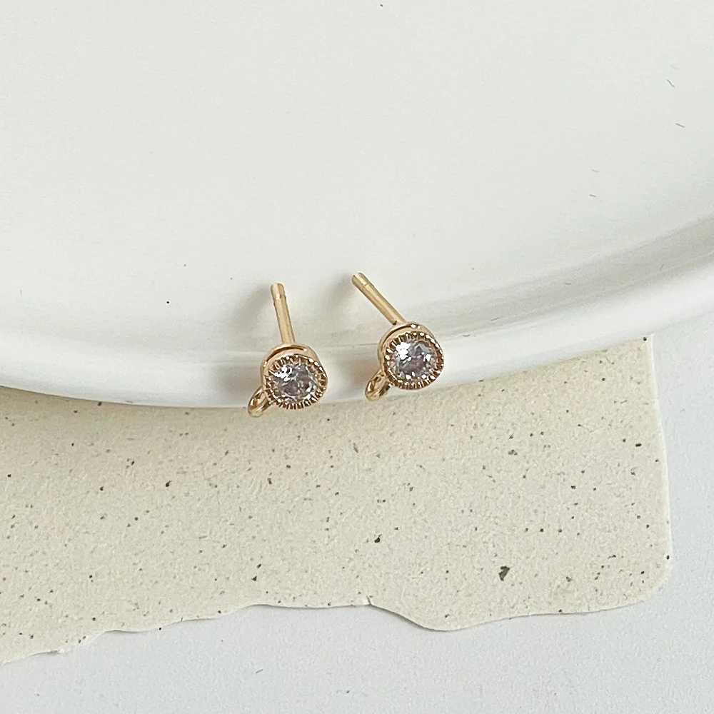 Cordial Design 50Pcs 6*14MM DIY Accessories/CZ Ear Studs/Hand Made/Genuine Gold Plating/Jewelry Findings & Component #195760
Cordial Design 50Pcs 6*14MM DIY Accessories/CZ Ear Studs/Hand Made/Genuine Gold Plating/Jewelry Findings & Component #195760