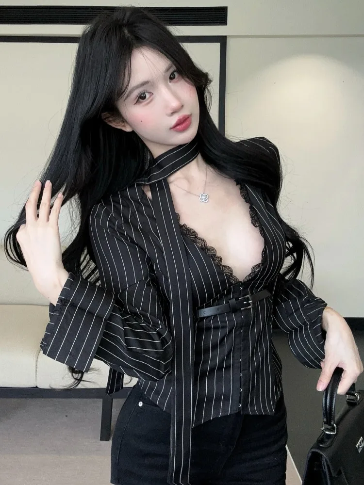 Sexy V-neck Lace Splice Striped Waist-cinching Long Sleeve Shirt Women's Spring Autumn New Style Slim Fit Top Citywalk Polyes...
Sexy V-neck Lace Splice Striped Waist-cinching Long Sleeve Shirt Women's Spring Autumn New Style Slim Fit Top Citywalk Polyes...