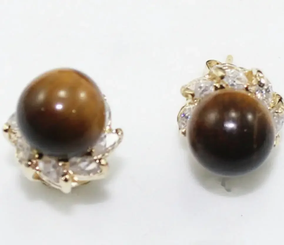 Women's fashion simple metal plated 10 mm Tiger Eye Stone Round Earrings
Women's fashion simple metal plated 10 mm Tiger Eye Stone Round Earrings