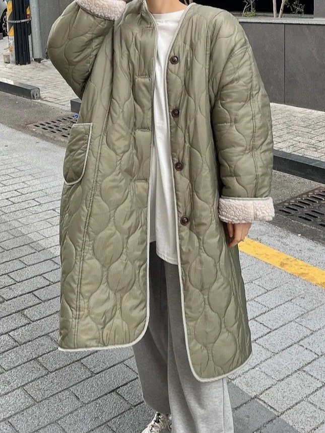 Ele Winter Vintage Single Button Cotton Coat Women's 2025 Lamb Fur Mid-Length Warm Temperament Cotton Jaet Outerwear
Ele Winter Vintage Single Button Cotton Coat Women's 2025 Lamb Fur Mid-Length Warm Temperament Cotton Jaet Outerwear