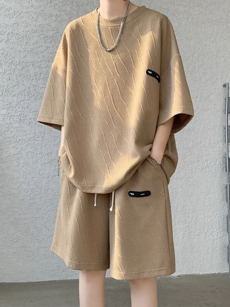 Комплект спортивной одежды для подростков: футболка и шорты, стильный повседневный свободный крой, дышащий полиэстер, модный летний наряд из двух предметов
Комплект спортивной одежды для подростков: футболка и шорты, стильный повседневный свободный крой, дышащий полиэстер, модный летний наряд из двух предметов