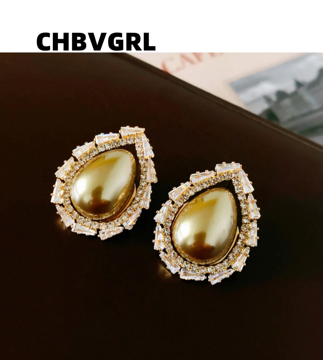Hot-selling vintage drop earrings, French fashion, elegant temperament, simple and luxurious, high-end earring
Hot-selling vintage drop earrings, French fashion, elegant temperament, simple and luxurious, high-end earring