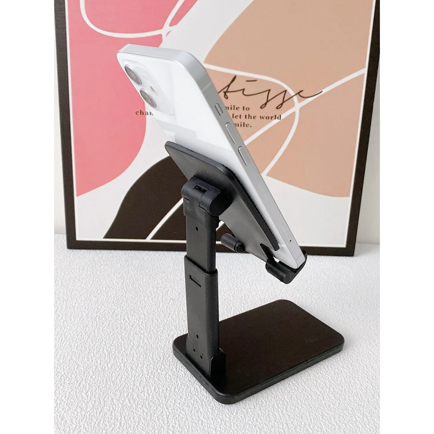 Foldable Desktop Phone Holder Compatible With IPhone, Android Phone, Gift For Birthday, Family, Friends Phone Stand, Phone Accessories
Foldable Desktop Phone Holder Compatible With IPhone, Android Phone, Gift For Birthday, Family, Friends Phone Stand, Phone Accessories