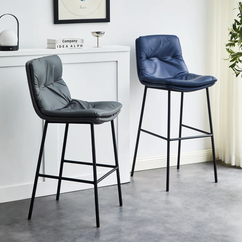 Простой современный барный стул, декоративный удобный скандинавский высокий барный стул, черная обивка, табуреты, мебель для бара
Простой современный барный стул, декоративный удобный скандинавский высокий барный стул, черная обивка, табуреты, мебель для бара
