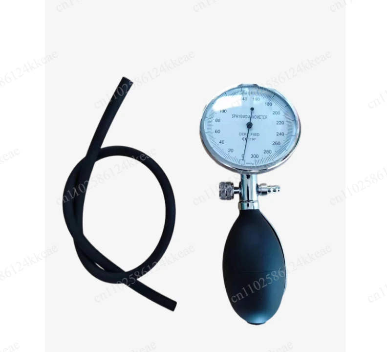 Holding A Gas Pressure Gauge, An Inflatable Pressure Gauge, A Leak Gauge, and A Hand-pinched Inflatable Endoscope Leak Gauge
Holding A Gas Pressure Gauge, An Inflatable Pressure Gauge, A Leak Gauge, and A Hand-pinched Inflatable Endoscope Leak Gauge