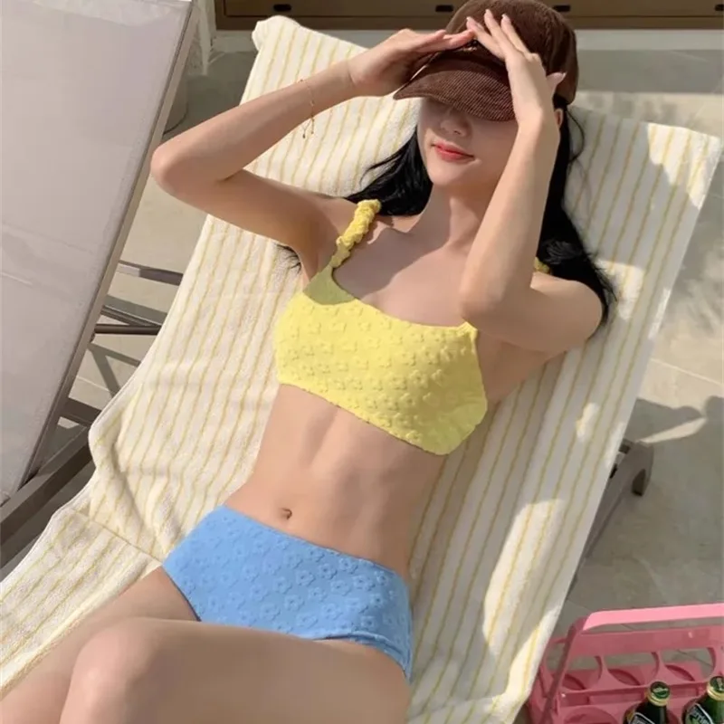 Женский купальник-бикини с завязками сбоку Pure Desire Sweet Cute Vaion Onsen Thermal Spa Cover up Sports Fitn Fan Gear
Женский купальник-бикини с завязками сбоку Pure Desire Sweet Cute Vaion Onsen Thermal Spa Cover up Sports Fitn Fan Gear