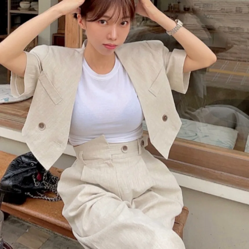 Summer 2026 Chic Korean Style Short Suit Jacket Two Piece Set High End Personality Cotton Material Women's Fashion Ensemble
Summer 2026 Chic Korean Style Short Suit Jacket Two Piece Set High End Personality Cotton Material Women's Fashion Ensemble