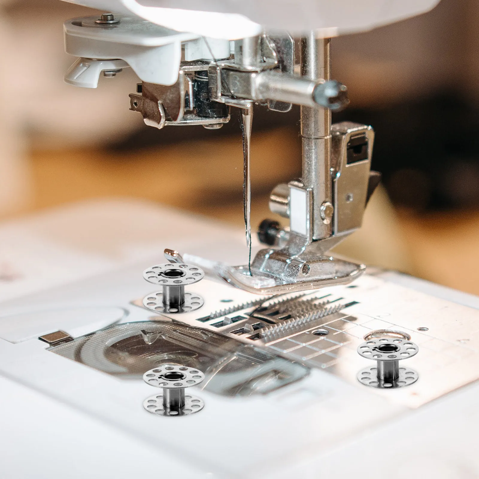25 Metal Sewing Machine Bobbins Empty Spools Thread Accessories Iron Core Compact Lightweight Portable Reusable Household
25 Metal Sewing Machine Bobbins Empty Spools Thread Accessories Iron Core Compact Lightweight Portable Reusable Household