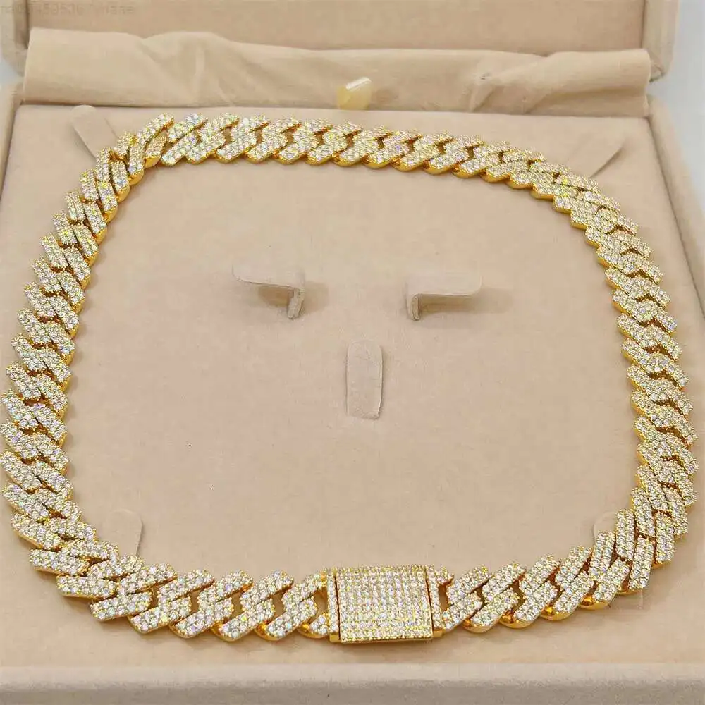 Hip Hop Shining Jewelry Iced Out 15mm Vvs d Color Moissanite Diamond 10k Gold Cuban Link Chain
Hip Hop Shining Jewelry Iced Out 15mm Vvs d Color Moissanite Diamond 10k Gold Cuban Link Chain