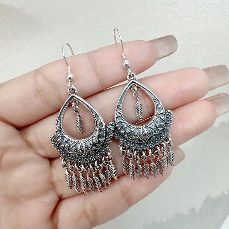 Langyan Statement 925 Sterling Silver Bohemian Tassel Earrings for Women Vintage Ethnic Leaf Hanging Earrings Jewelry EH253
Langyan Statement 925 Sterling Silver Bohemian Tassel Earrings for Women Vintage Ethnic Leaf Hanging Earrings Jewelry EH253