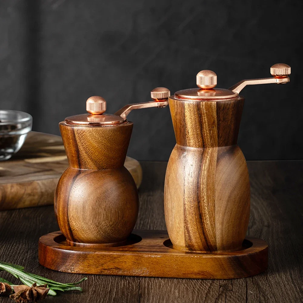 Наборы ручных мельниц для перца из цельного дерева, многофункциональные ретро мельницы для перца, черный перец, морская соль, основа для хранения бутылок
Наборы ручных мельниц для перца из цельного дерева, многофункциональные ретро мельницы для перца, черный перец, морская соль, основа для хранения бутылок