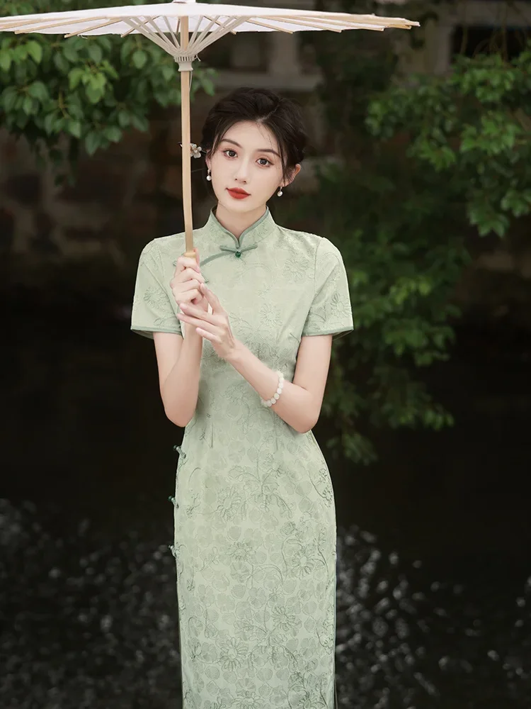 Yourqipao Летнее композитное кружевное зеленое платье Ципао с рукавами три четверти, длинное модифицированное китайское традиционное платье Cheongsam для женщин
Yourqipao Летнее композитное кружевное зеленое платье Ципао с рукавами три четверти, длинное модифицированное китайское традиционное платье Cheongsam для женщин
