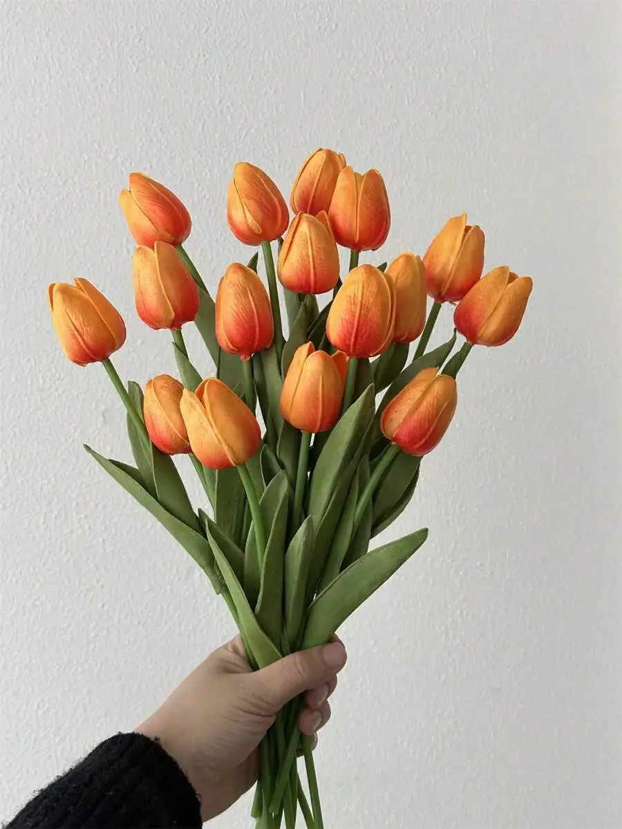 15pcs Artificial Tulip Bouquet For Home Desk Garden Decoration Fall Spring Valentine Gift
15pcs Artificial Tulip Bouquet For Home Desk Garden Decoration Fall Spring Valentine Gift