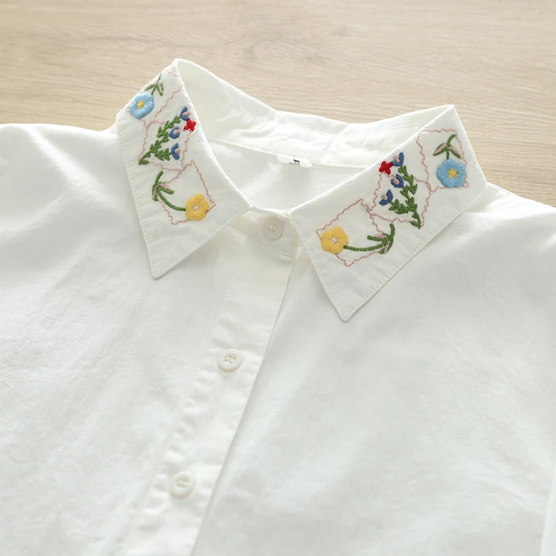 Spring Autumn Cotton Tops Women clothes White shirt Flower Embroidery Single Breasted Long Sleeved Casual Slimming Blouse U166
Spring Autumn Cotton Tops Women clothes White shirt Flower Embroidery Single Breasted Long Sleeved Casual Slimming Blouse U166