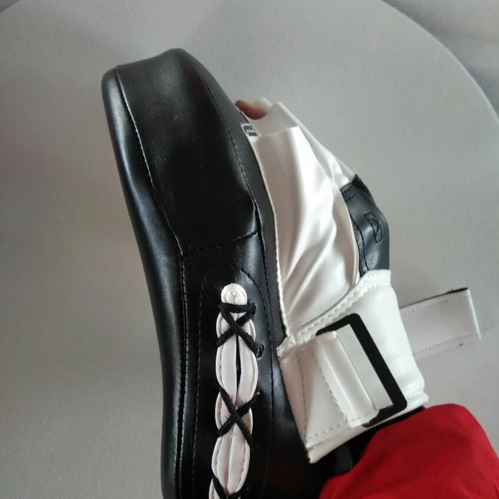 Pair Boxing Pad PU Sports Cushion Black Free Size Durable Protective Training Boxing Pad Sports Protector Cushion
Pair Boxing Pad PU Sports Cushion Black Free Size Durable Protective Training Boxing Pad Sports Protector Cushion