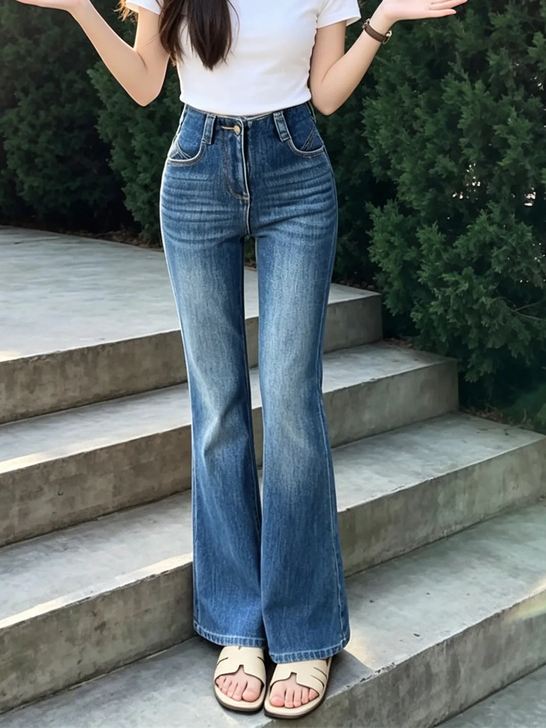 High Waist Slim Fit Micro Flared Jeans Women's Summer High Waist Washed Elastic Drapey Slimming Long Pants
High Waist Slim Fit Micro Flared Jeans Women's Summer High Waist Washed Elastic Drapey Slimming Long Pants