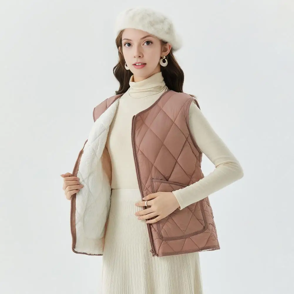 Polyester Vest for Women Stylish Women's Quilted Vest with Fleece Lining Zip Up Jacket for Autumn Winter Outerwear for School
Polyester Vest for Women Stylish Women's Quilted Vest with Fleece Lining Zip Up Jacket for Autumn Winter Outerwear for School
