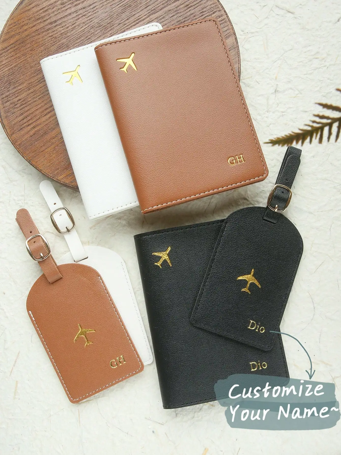 Takeoak 2pcs Customized Name Holder And Luggage Tag Set, Gold Letter Combination Name Faux Leather Passport Holder With Luggage Tag, Hot Stamping Customized Travel Accessories, Handmade ID Card Holder, Fashionable Travel Gift, Bridesmaid Gift, Gift For Fr
Takeoak 2pcs Customized Name Holder And Luggage Tag Set, Gold Letter Combination Name Faux Leather Passport Holder With Luggage Tag, Hot Stamping Customized Travel Accessories, Handmade ID Card Holder, Fashionable Travel Gift, Bridesmaid Gift, Gift For Fr