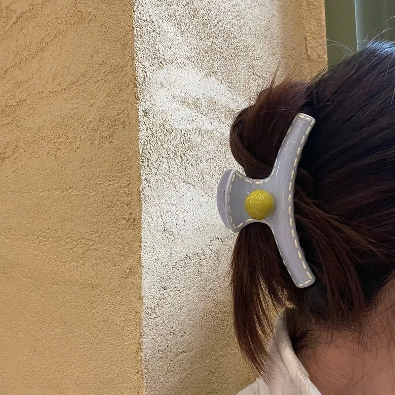 2025 New Hand Drawn Line Yellow Ball Blue Hair Clip Spring Minimalist Stylish Shark Claw Simple Hair Accessories Hairclaw
2025 New Hand Drawn Line Yellow Ball Blue Hair Clip Spring Minimalist Stylish Shark Claw Simple Hair Accessories Hairclaw