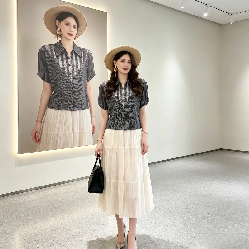 Miyake Pleated Top 2026 Summer Fashion New Striped Elegant Plus Size Women's Pleated Top Commuting Slimming Casual Versatile
Miyake Pleated Top 2026 Summer Fashion New Striped Elegant Plus Size Women's Pleated Top Commuting Slimming Casual Versatile