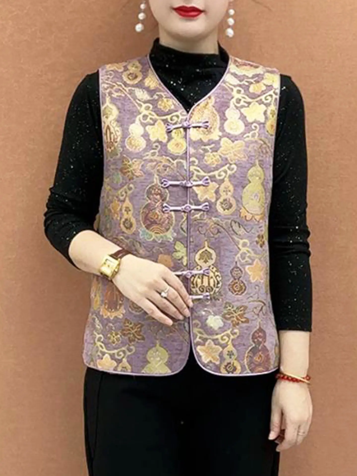 Retro Chinese Style Embroidered Vest Women's Sleeveless Thin Outerwear Spring Autumn 2026 Fashion Light Weight Jacket for Mid...
Retro Chinese Style Embroidered Vest Women's Sleeveless Thin Outerwear Spring Autumn 2026 Fashion Light Weight Jacket for Mid...