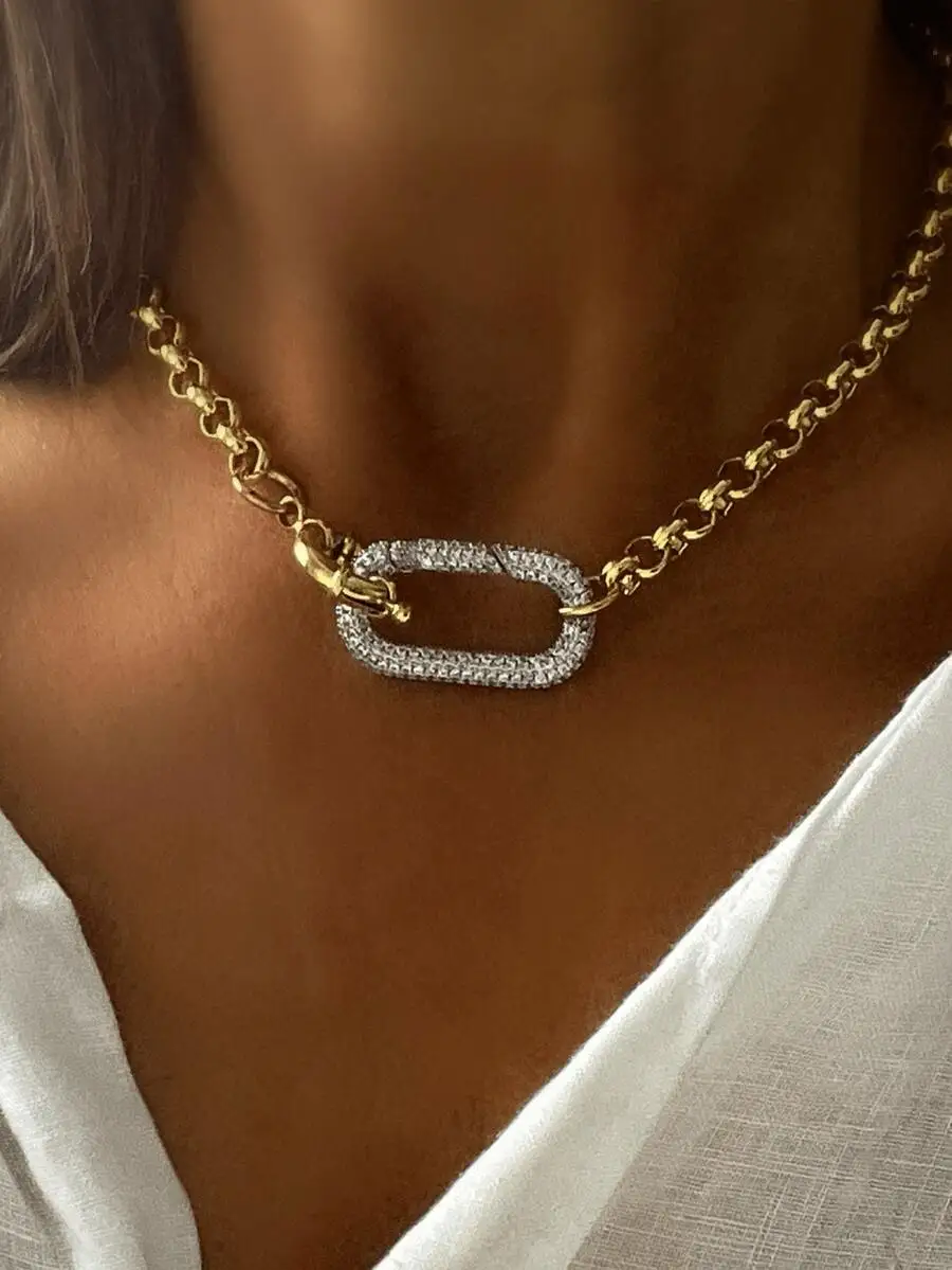 Chunky Carabiner Clasp Chain Necklace With Pave Crystal Pendant For Women
Chunky Carabiner Clasp Chain Necklace With Pave Crystal Pendant For Women