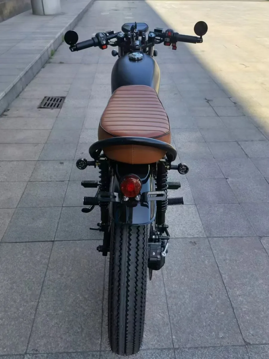 Popular Retro Electric Motorcycle in Africa, High-power Brushless Motor, 72V Lithium Battery
Popular Retro Electric Motorcycle in Africa, High-power Brushless Motor, 72V Lithium Battery