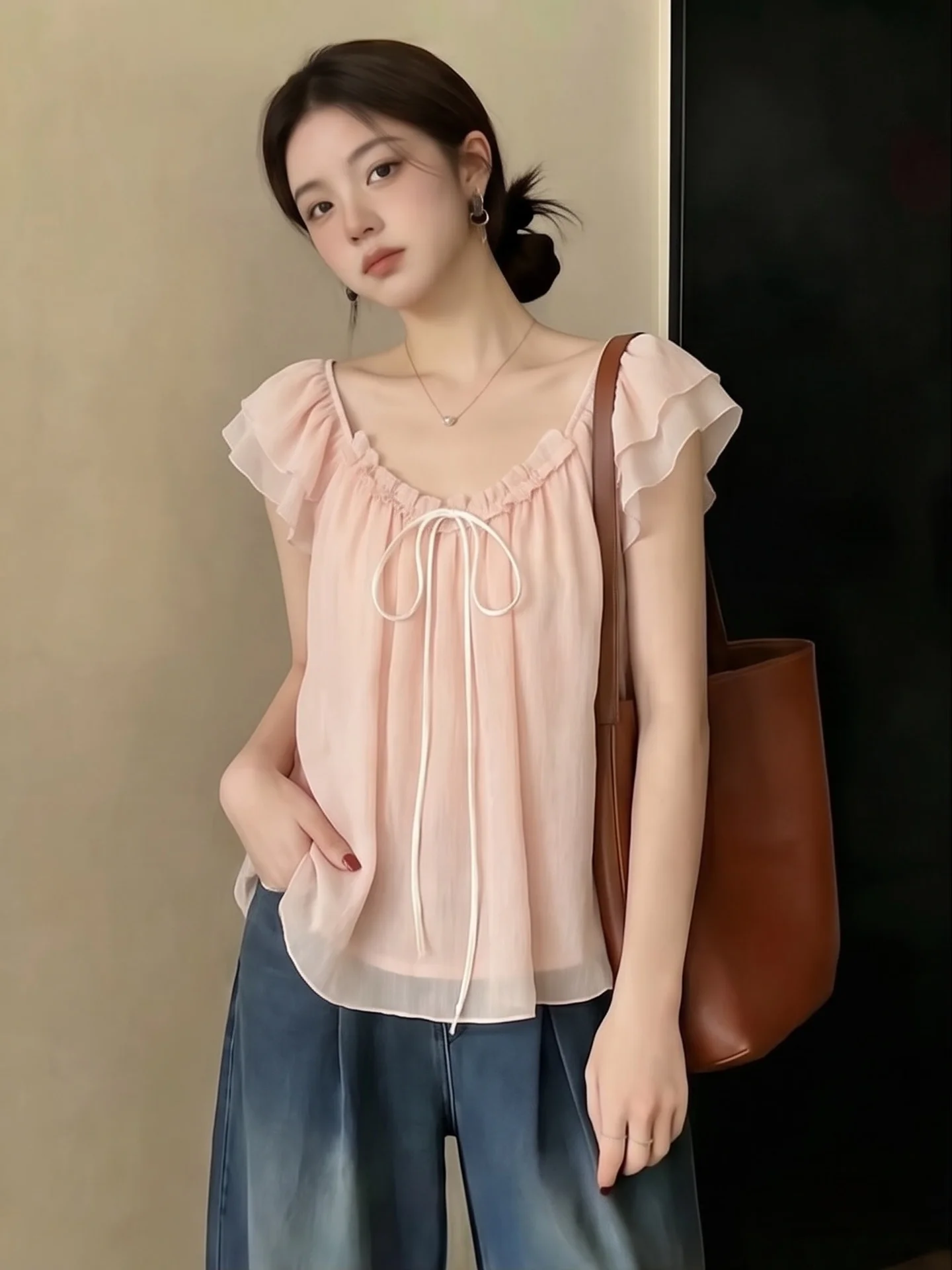 Sweet Chic Bow Tie Chiffon Shirt Women's Summer Fashionable Beautiful Lace Sleeve Top Loose Fit Short Sleeve V Neck Polyester...
Sweet Chic Bow Tie Chiffon Shirt Women's Summer Fashionable Beautiful Lace Sleeve Top Loose Fit Short Sleeve V Neck Polyester...