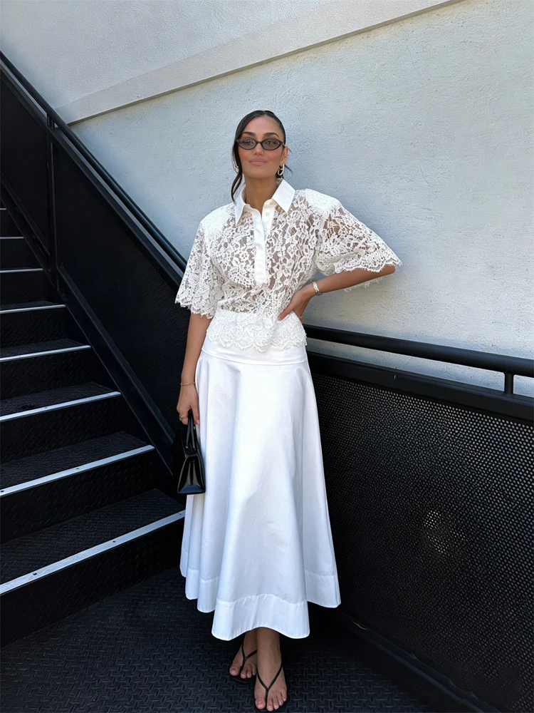 Chic Lace Polo Top Minimalist Elegant Women White Short Sleeve Button Down Relaxed Fit 2026 Lady Summer Casual Streetwear Blouse
Chic Lace Polo Top Minimalist Elegant Women White Short Sleeve Button Down Relaxed Fit 2026 Lady Summer Casual Streetwear Blouse