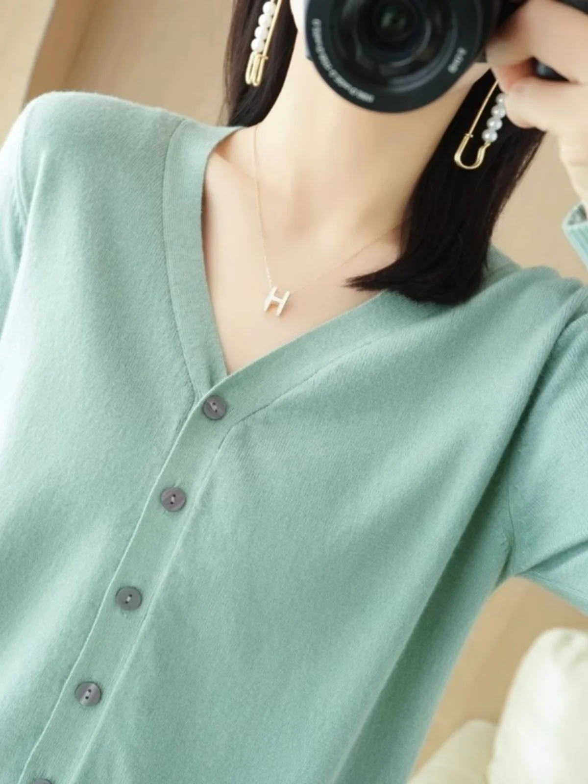 Versatile Woolen Knitted Cardigan ort V-Ne Women's Outerwear Spring 2026 Faion Commute Sle Regular Fit Long Sve
Versatile Woolen Knitted Cardigan ort V-Ne Women's Outerwear Spring 2026 Faion Commute Sle Regular Fit Long Sve