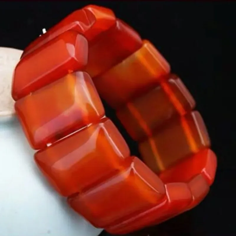 Red Agate Hand Bracelet Blood Chalcedony Agate Bracelet Hand, Men's and Women's Models
Red Agate Hand Bracelet Blood Chalcedony Agate Bracelet Hand, Men's and Women's Models