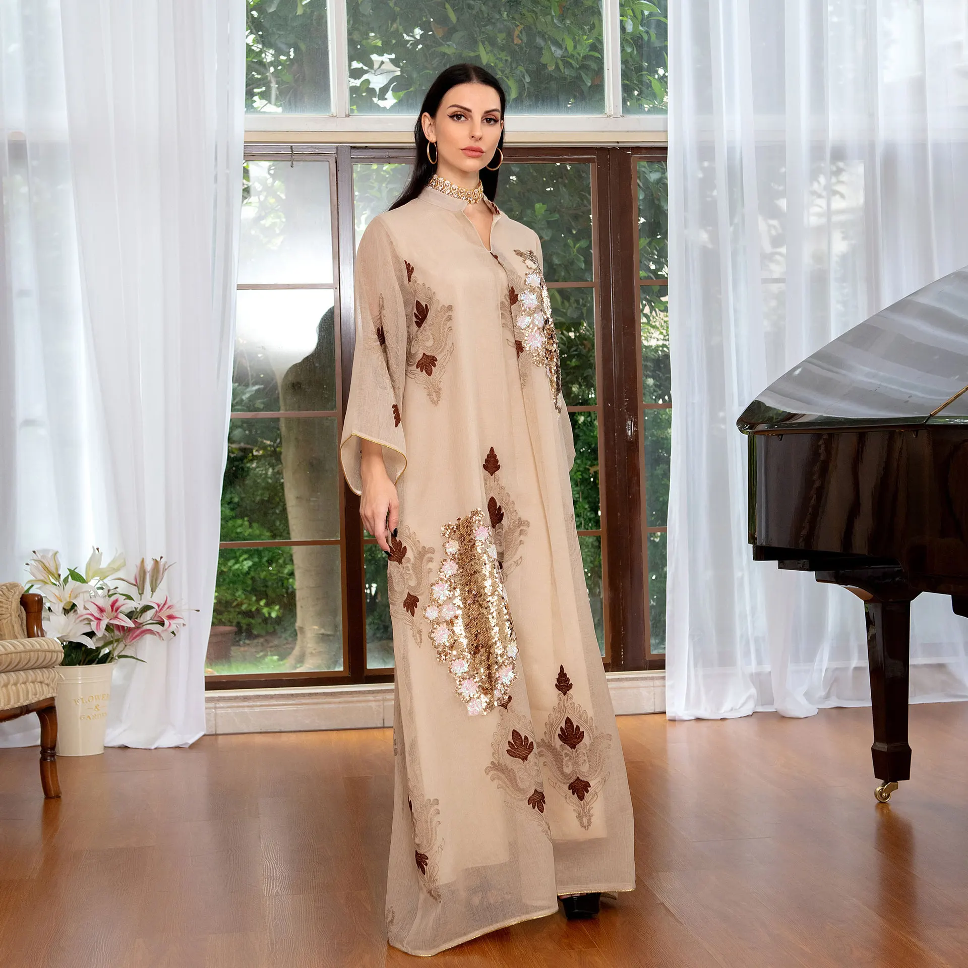 2025 Muslim Luxury Embroidery Evening Dress for Women Moroccan Mesh Sequins Abaya Elegant V Neck Loose Party Gown Islam Clothing
2025 Muslim Luxury Embroidery Evening Dress for Women Moroccan Mesh Sequins Abaya Elegant V Neck Loose Party Gown Islam Clothing