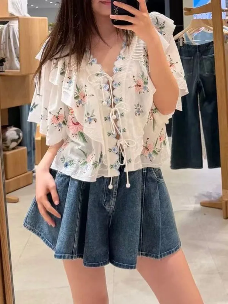Embroidered Set Women's V-neck Slimming Shirt High Waist Wide Leg Pants Nine-point Summer Fashion Ensemble Floral Pattern
Embroidered Set Women's V-neck Slimming Shirt High Waist Wide Leg Pants Nine-point Summer Fashion Ensemble Floral Pattern