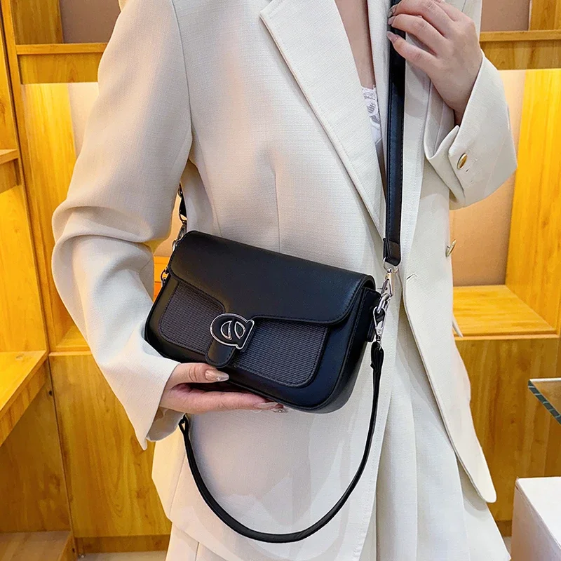 Luxury Women's Messenger Bag Leather Crossbody Handbag Shoulder Tote Famous Designer Brand
Luxury Women's Messenger Bag Leather Crossbody Handbag Shoulder Tote Famous Designer Brand
