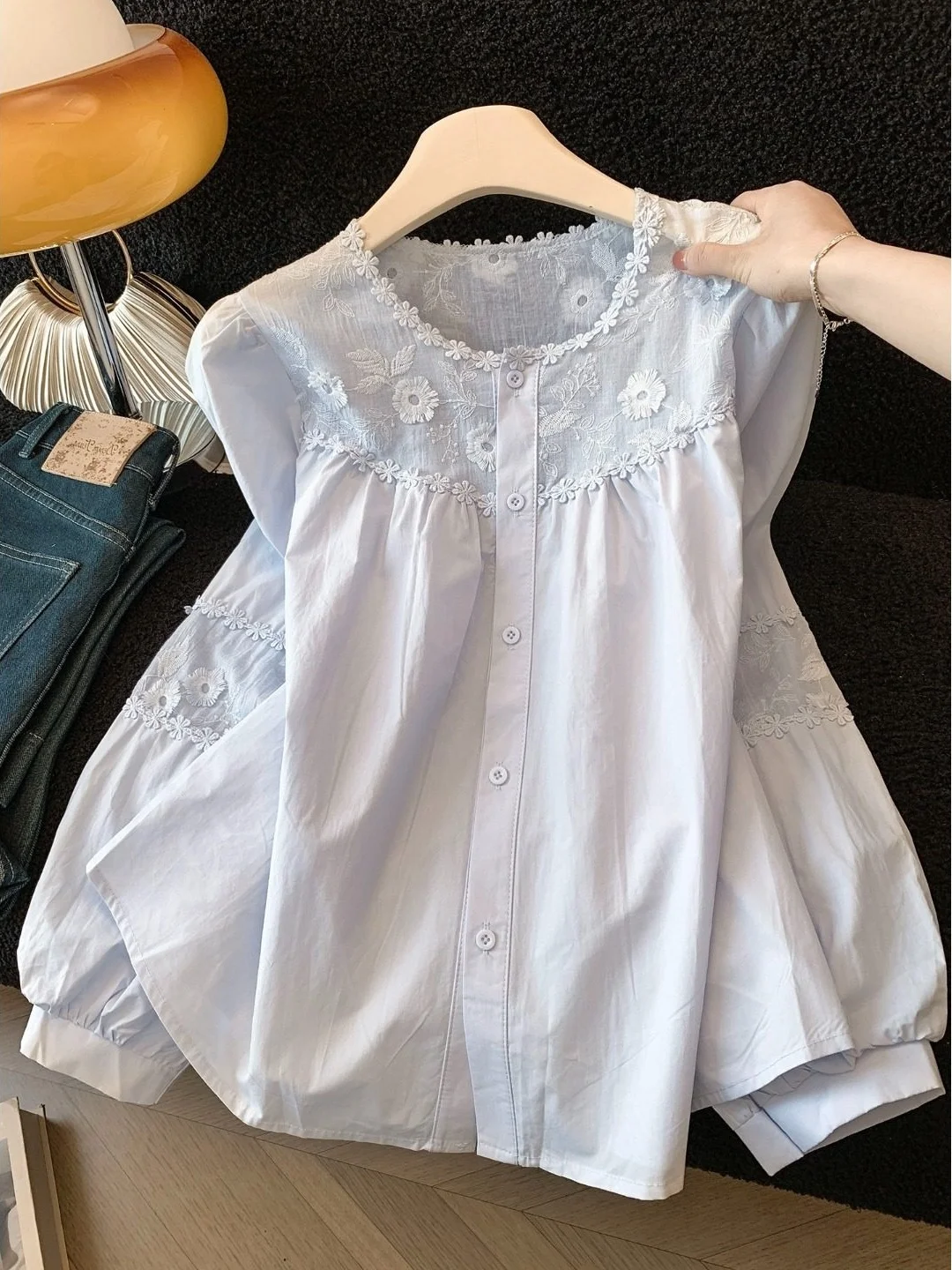 Sweet Style Long Sleeve Lace Trim Loose Women's Shirt Spring 2026 New Unique Beautiful Cotton Blend Breathable Comfortable
Sweet Style Long Sleeve Lace Trim Loose Women's Shirt Spring 2026 New Unique Beautiful Cotton Blend Breathable Comfortable