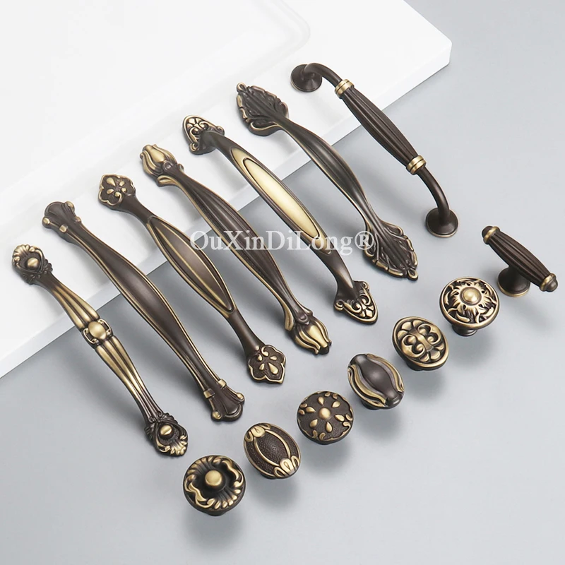 Retro Vintage 4PCS Solid Pure Brass Furniture Handles Drawer Pulls Cupboard Wardrobe Kitchen Shoe TV Wine Cabinet Pulls Knobs
Retro Vintage 4PCS Solid Pure Brass Furniture Handles Drawer Pulls Cupboard Wardrobe Kitchen Shoe TV Wine Cabinet Pulls Knobs
