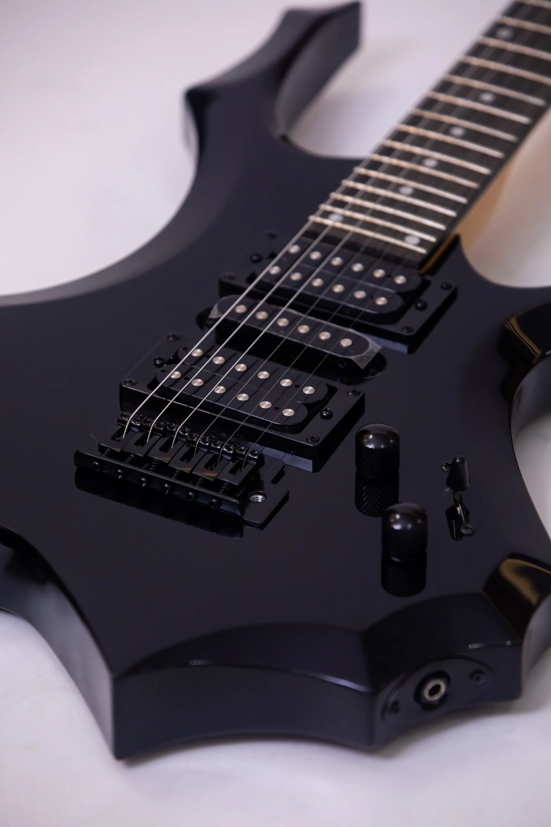 Factory direct sales,Sample processing, in stock, black flame, 24-string 6-string electric guitar, poplar body!
Factory direct sales,Sample processing, in stock, black flame, 24-string 6-string electric guitar, poplar body!