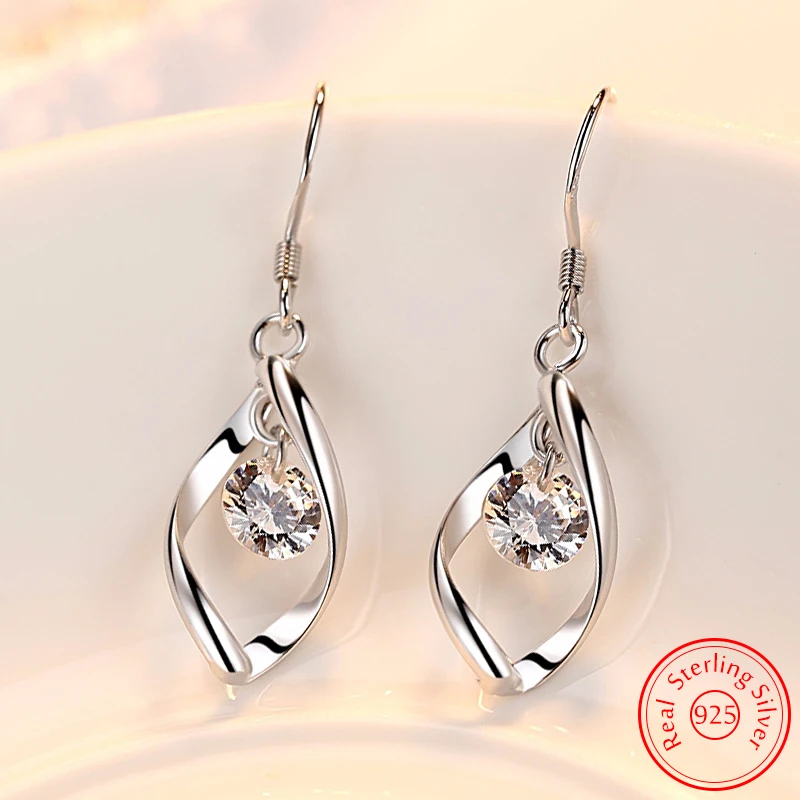 Original Fashion Jewelry Lady's New 925 Sterling Silver Crystal Zircon Hollow Leaf Drop Earrings XY0004
Original Fashion Jewelry Lady's New 925 Sterling Silver Crystal Zircon Hollow Leaf Drop Earrings XY0004
