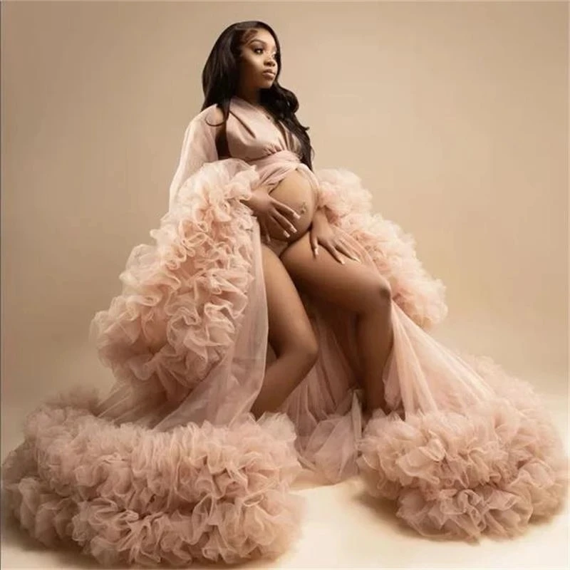 Customized Elegant Women Prom Dresses Tiered Ruffles Maternity Robes for Photo Shoot Flare Long Sleeve Ladies Evening Gowns
Customized Elegant Women Prom Dresses Tiered Ruffles Maternity Robes for Photo Shoot Flare Long Sleeve Ladies Evening Gowns