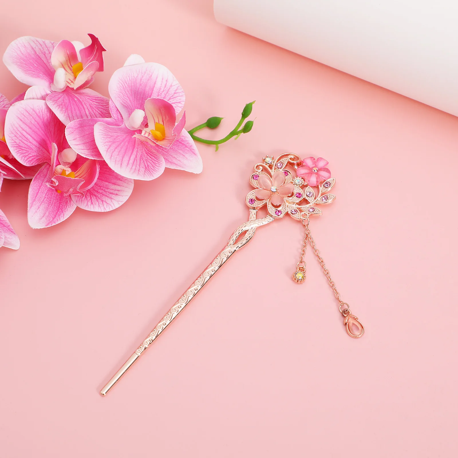 Bobby Twin Flower Hairpin Stick Chinese Accessories for Women Clip Bride Retro Decor
Bobby Twin Flower Hairpin Stick Chinese Accessories for Women Clip Bride Retro Decor