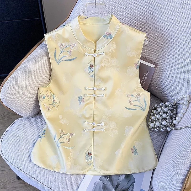 New Chinese Style Eastern Classical Heavyweight Satin Embroidery Stand Collar Button National Trend Hanfu Lady Vest
New Chinese Style Eastern Classical Heavyweight Satin Embroidery Stand Collar Button National Trend Hanfu Lady Vest