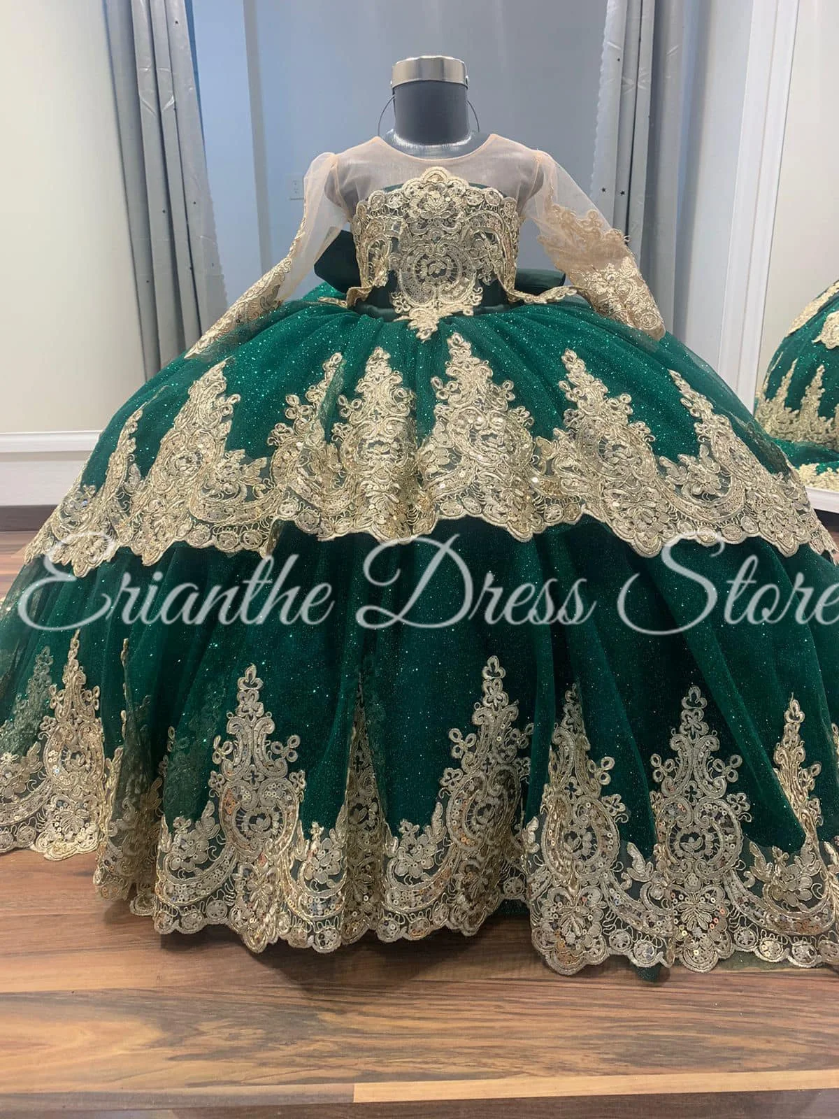 Green Flower Girl Dress For Wedding Tulle Puffy Lace Applique With Bow Kids Birthday Party First Communion Ball Gowns Customized
Green Flower Girl Dress For Wedding Tulle Puffy Lace Applique With Bow Kids Birthday Party First Communion Ball Gowns Customized