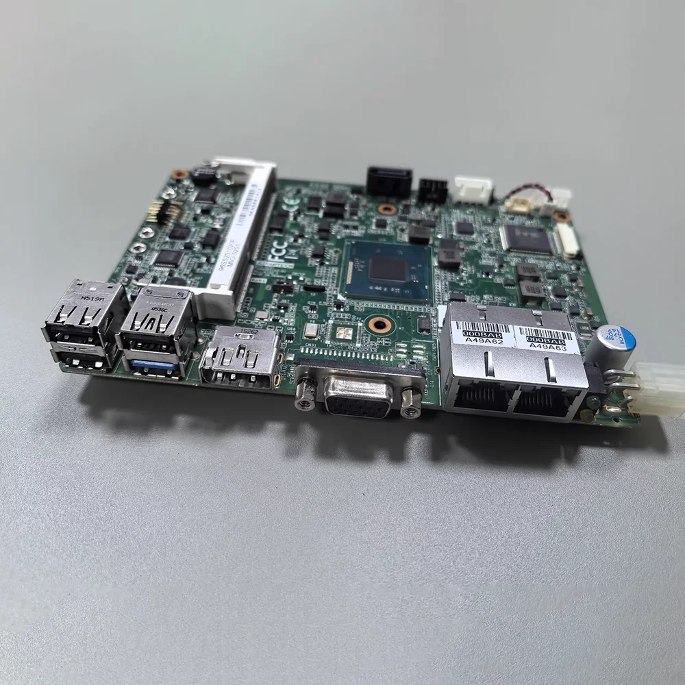 Встраиваемая промышленная материнская плата Advantech DDR3L USB3.0 3.5" MIO-5251
Встраиваемая промышленная материнская плата Advantech DDR3L USB3.0 3.5" MIO-5251